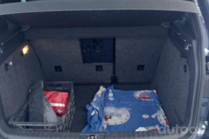 Volkswagen Tiguan 1 generation [restyling] Crossover