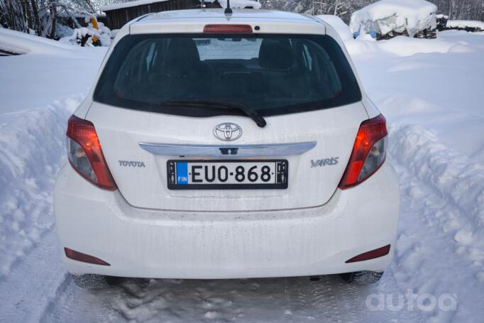 Toyota Yaris XP130 Hatchback 5-doors