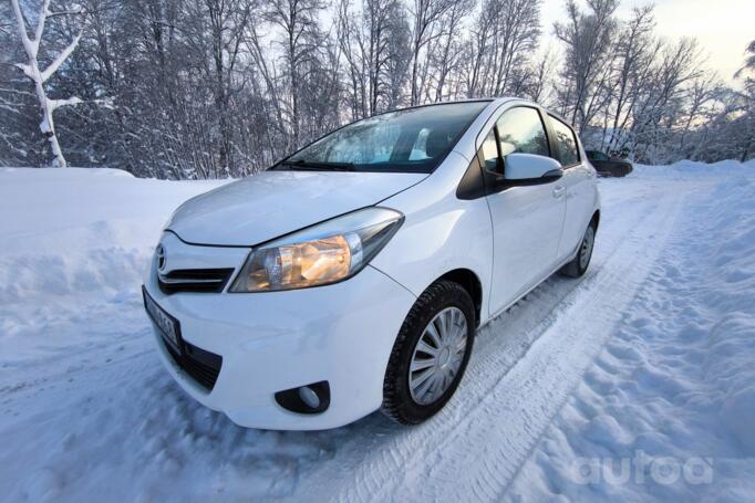 Toyota Yaris XP130 Hatchback 5-doors
