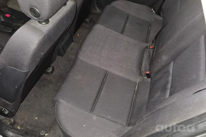 Audi A4 B6 Avant wagon 5-doors