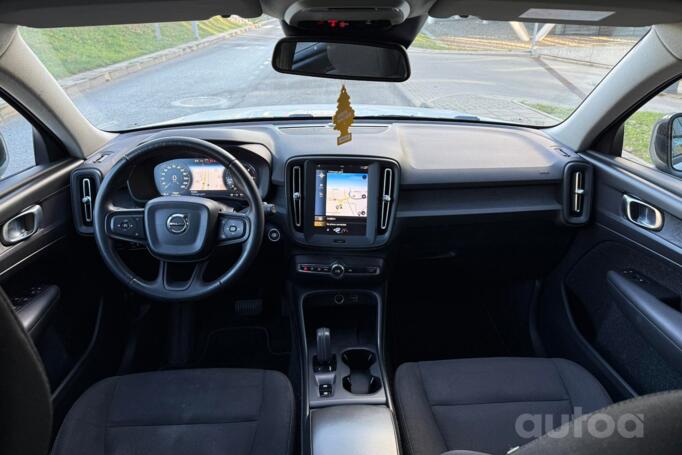 Volvo XC40 1 generation Crossover