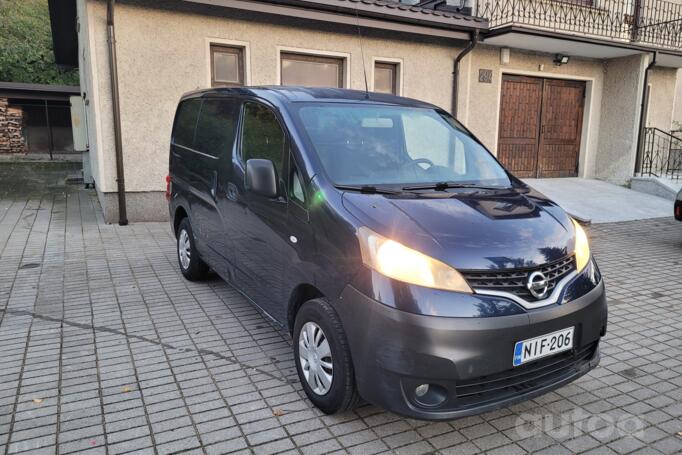 Nissan NV200 1 generation Combi minivan