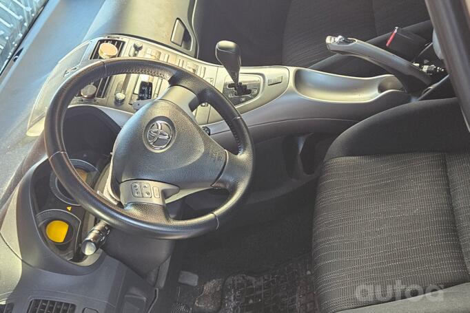 Toyota Auris 1 generation Hatchback 5-doors