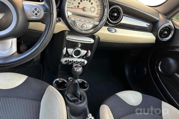 Mini Cooper R56 Hatchback