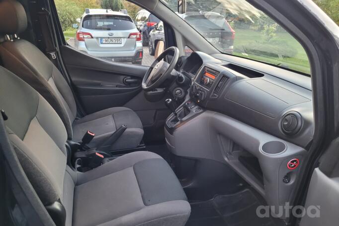 Nissan NV200 1 generation Combi minivan