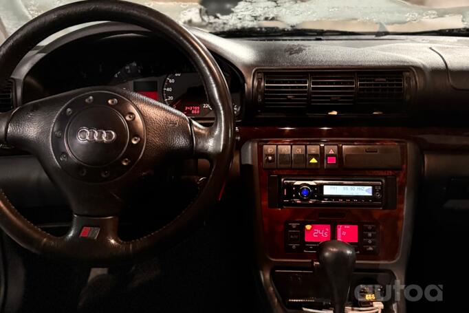 Audi A4 B5 Avant wagon 5-doors