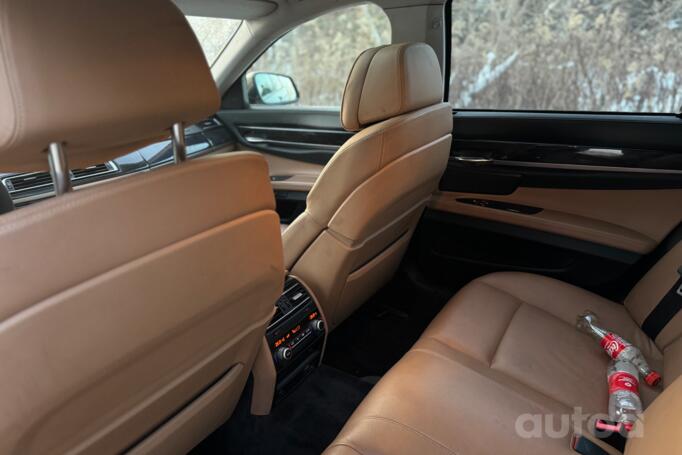 BMW 7 Series F01/F02 Sedan