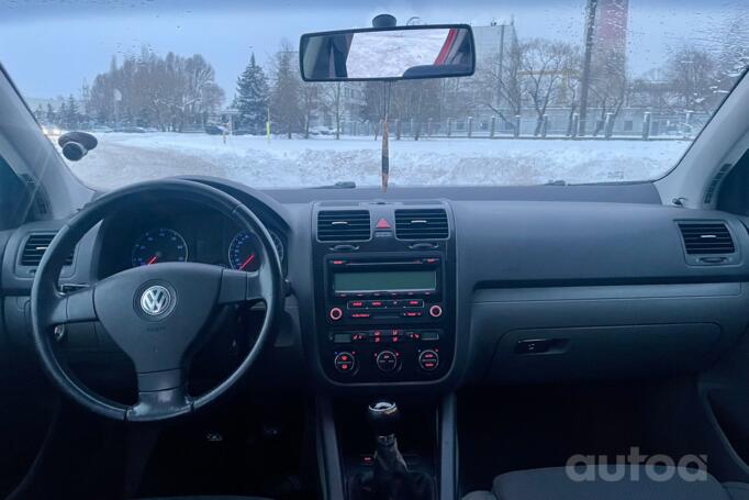 Volkswagen Golf 5 generation Hatchback 5-doors