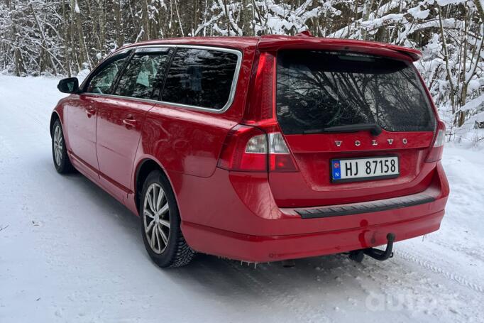 Volvo V70 3 generation wagon
