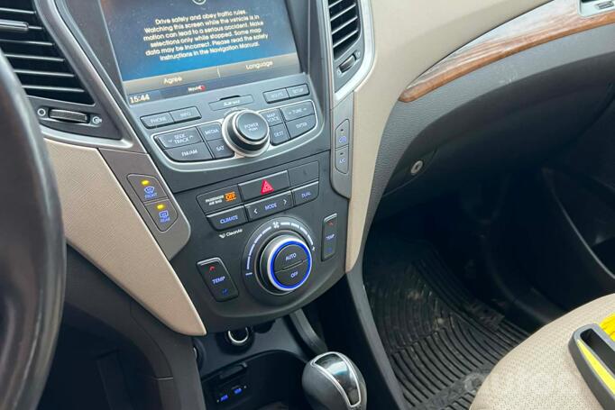 Hyundai Santa Fe DM Crossover 5-doors