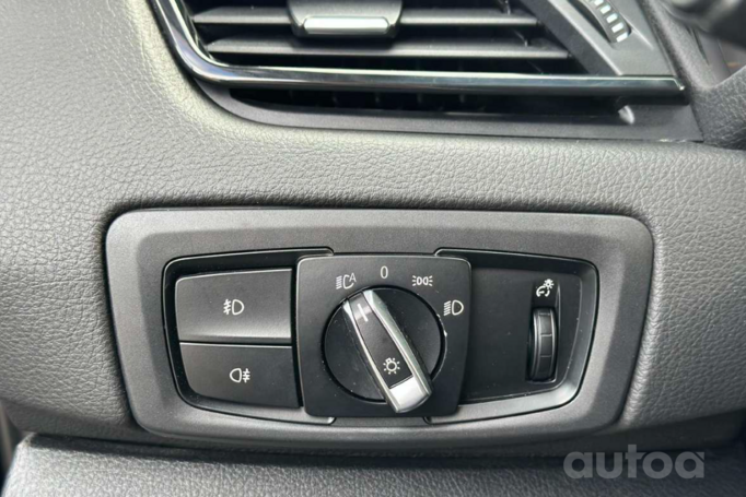 BMW 2 Series Active Tourer F45 Minivan