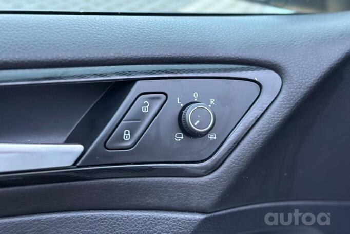 Volkswagen Golf 7 generation Hatchback 5-doors