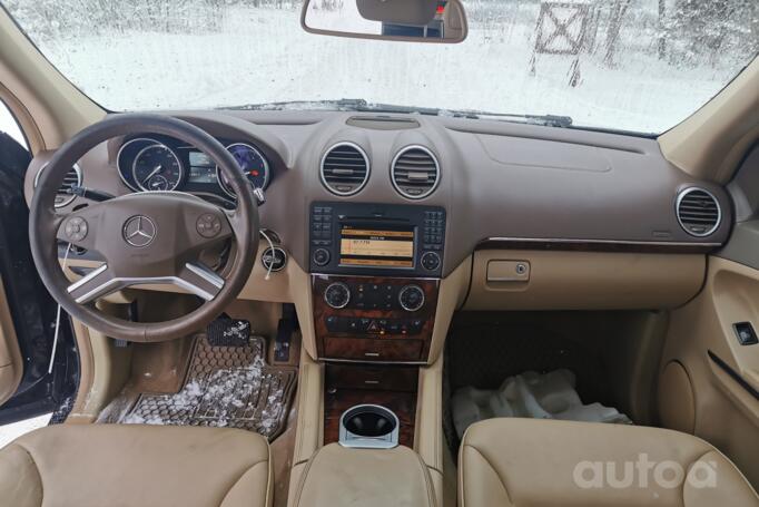 Mercedes-Benz GL-Class X164 [restyling] SUV 5-doors