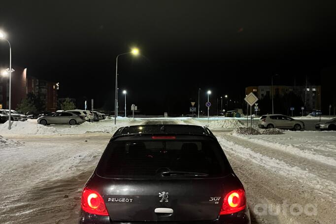 Peugeot 307 1 generation [restyling] Hatchback 5-doors