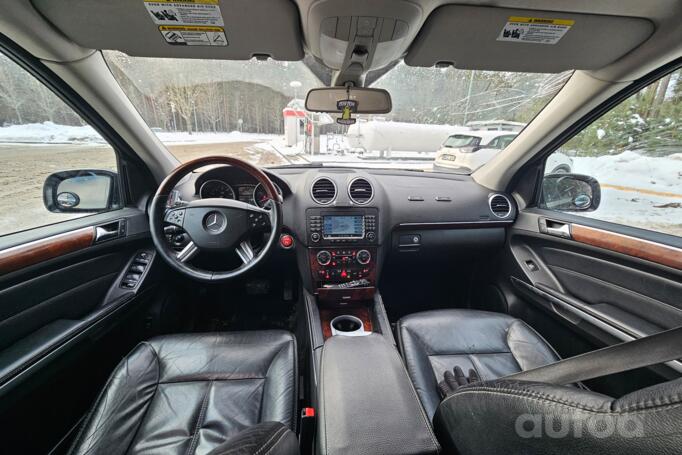 Mercedes-Benz GL-Class X164 SUV