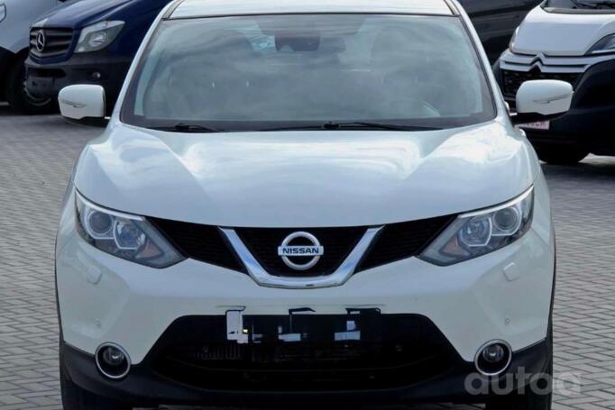 Nissan Qashqai 2 generation Crossover
