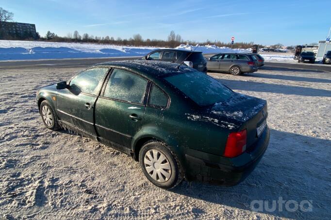 Volkswagen Passat B5 Sedan 4-doors