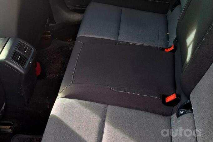 Volkswagen Golf 7 generation Variant wagon 5-doors