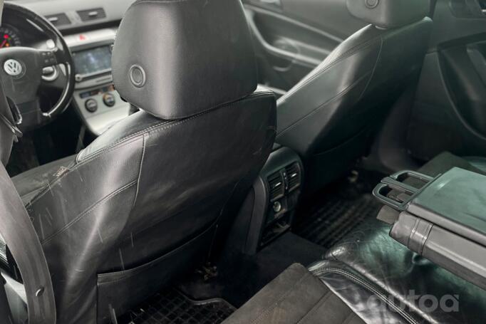 Volkswagen Passat B6 wagon 5-doors