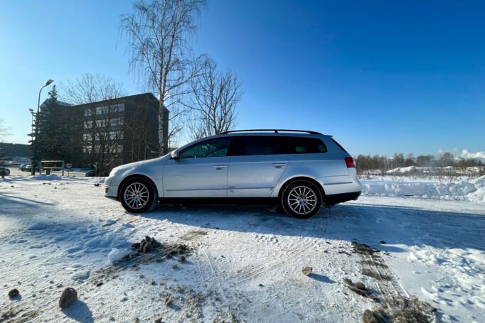 Volkswagen Passat B6 wagon 5-doors