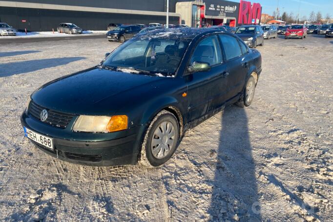 Volkswagen Passat B5 Sedan 4-doors