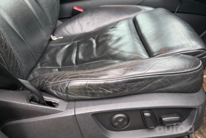 Audi Q7 4L Crossover