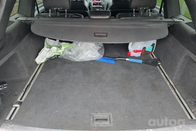 Audi Q7 4L Crossover