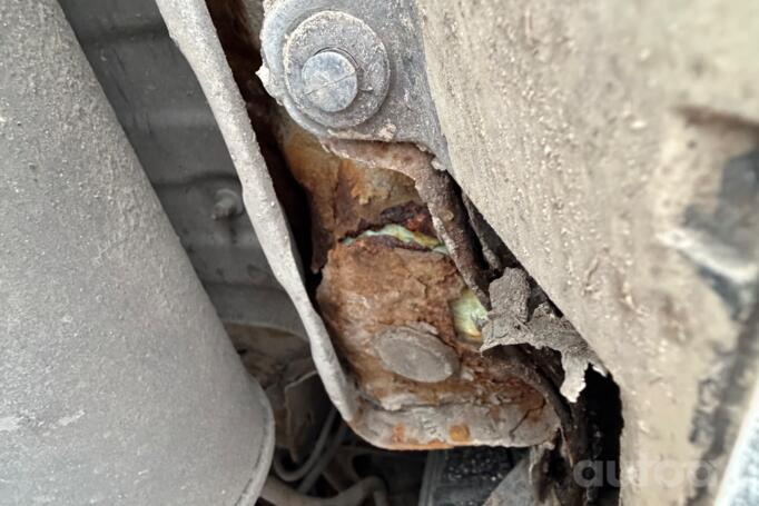 Lexus LS 2 generation Sedan