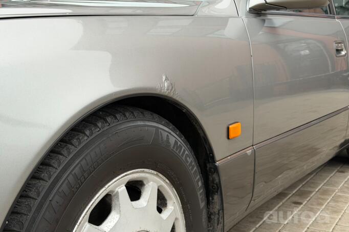 Lexus LS 2 generation Sedan