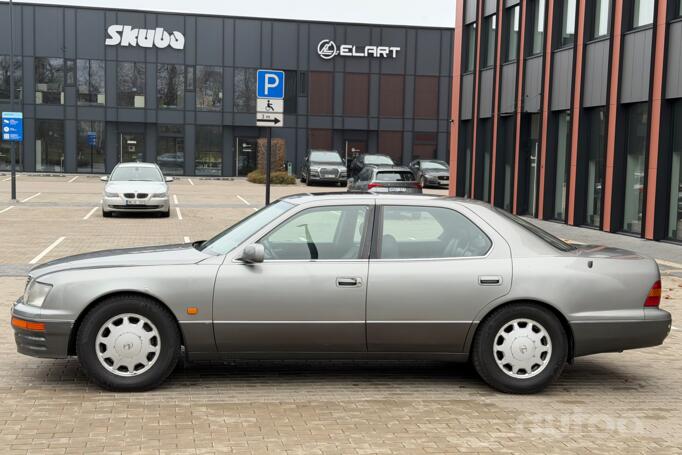 Lexus LS 2 generation Sedan