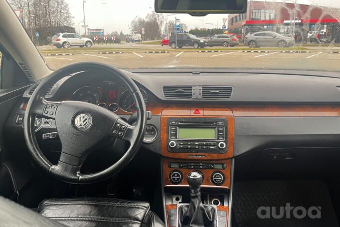 Volkswagen Passat B6 wagon 5-doors