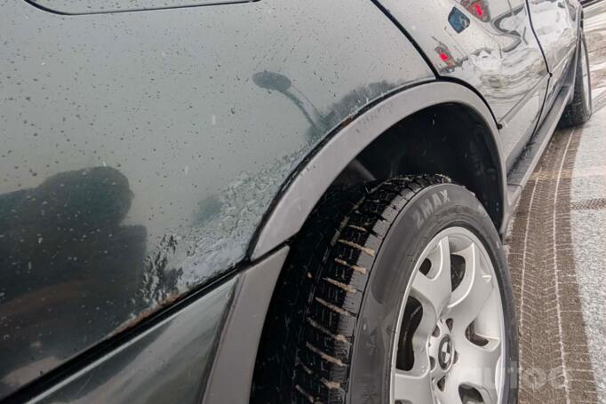 BMW X5 E53 Crossover