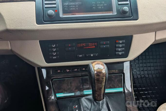 BMW X5 E53 Crossover