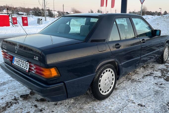 Mercedes-Benz 190 (W201) 1 generation