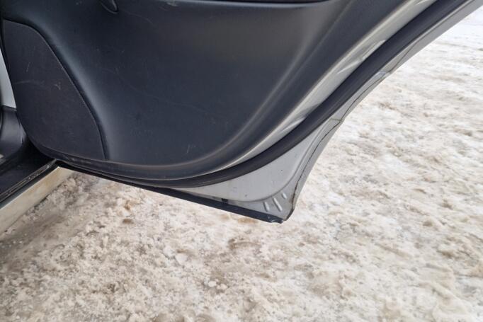 Mercedes-Benz C-Class W203/S203/CL203 Sedan