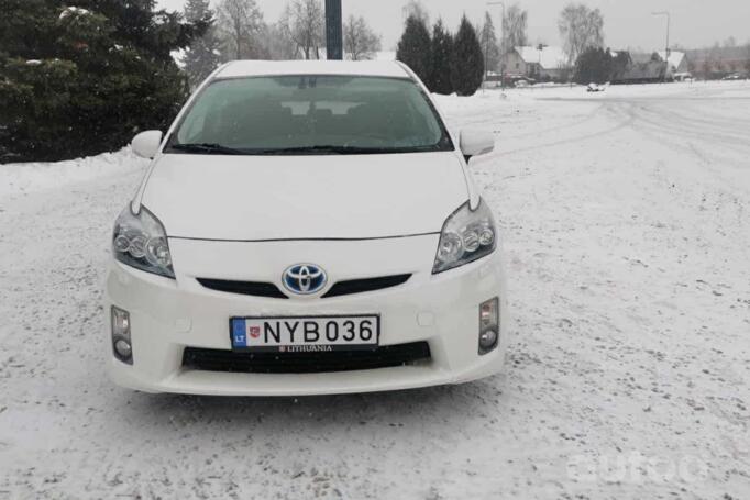 Toyota Prius 3 generation Hatchback 5-doors