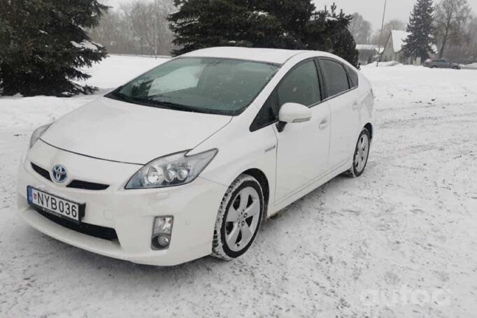 Toyota Prius 3 generation Hatchback 5-doors