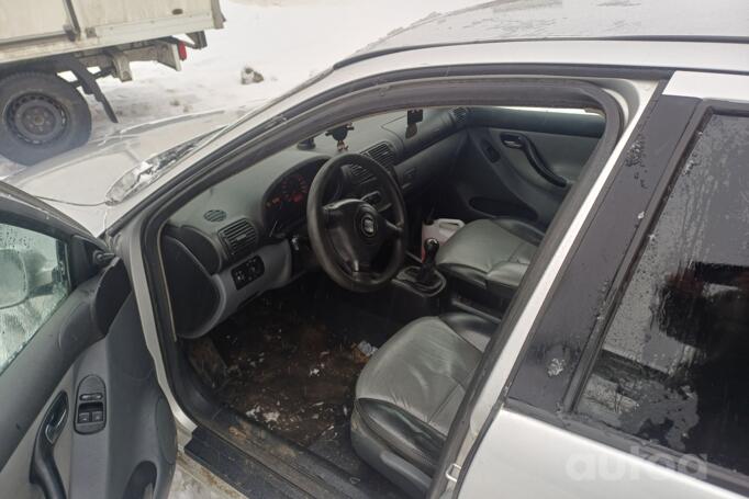 SEAT Leon 1 generation Hatchback