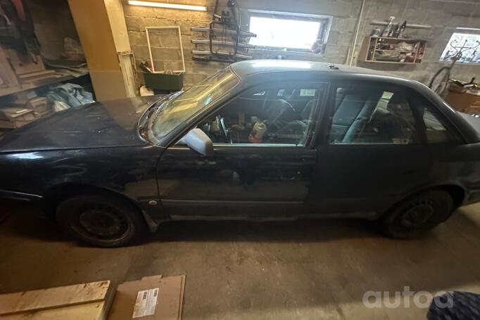 Audi 100 4A/C4 Sedan