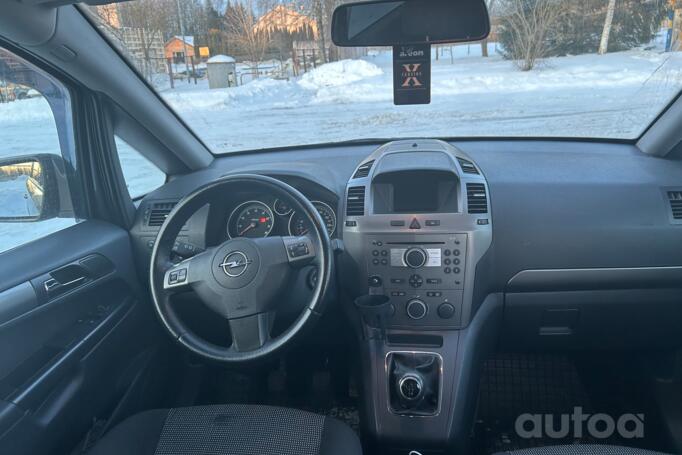 Opel Zafira B Minivan 5-doors