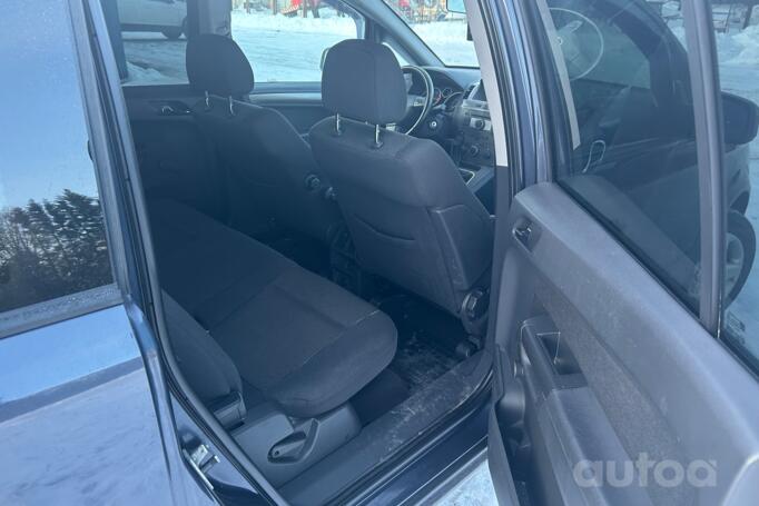 Opel Zafira B Minivan 5-doors