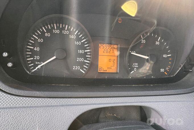 Mercedes-Benz Vito W639 Minivan 4-doors