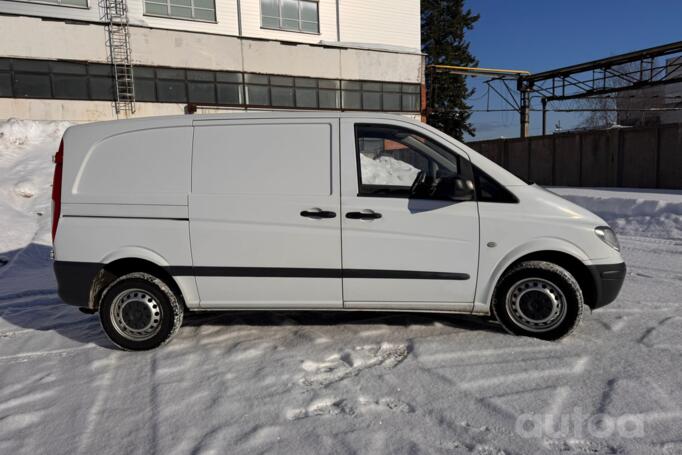 Mercedes-Benz Vito W639 Minivan 4-doors