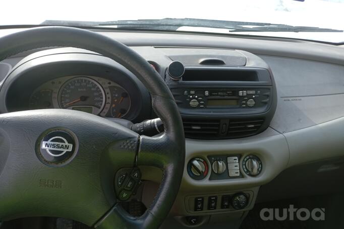 Nissan Almera Tino 1 generation [restyling]