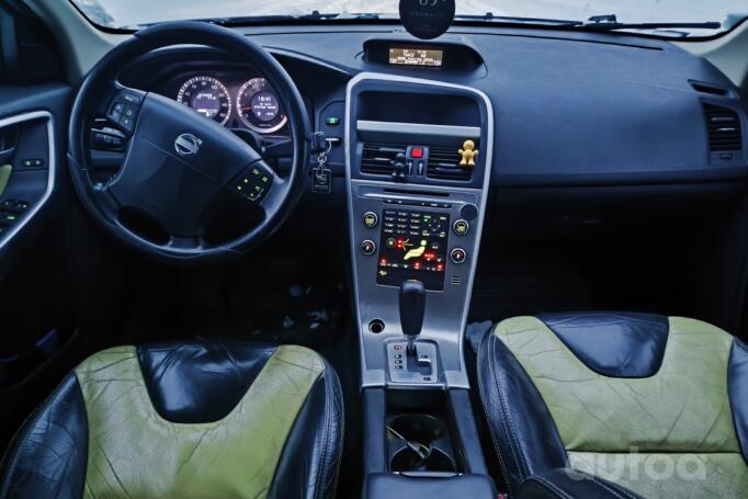 Volvo XC60 1 generation Crossover