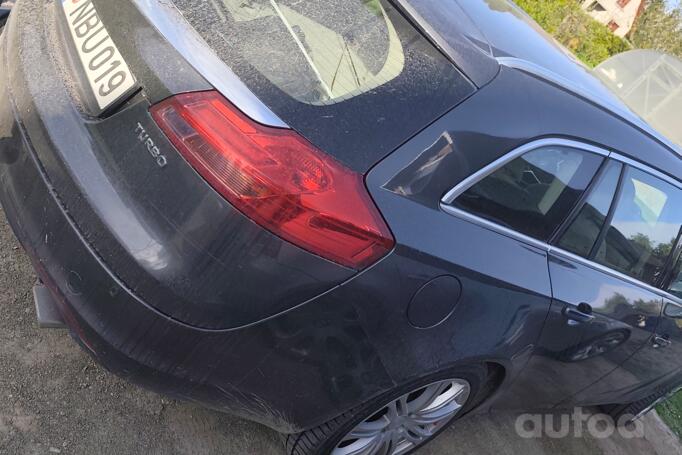 Opel Insignia A Sports Tourer wagon 5-doors