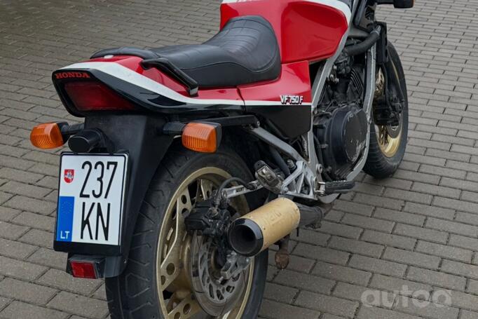 Honda VF