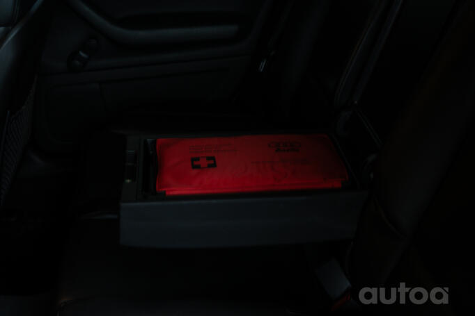 Audi A4 B7 Avant wagon 5-doors