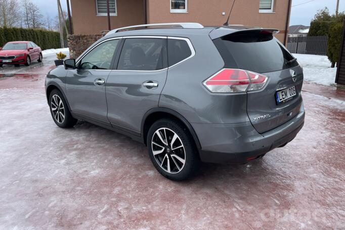 Nissan X-Trail T32 Crossover