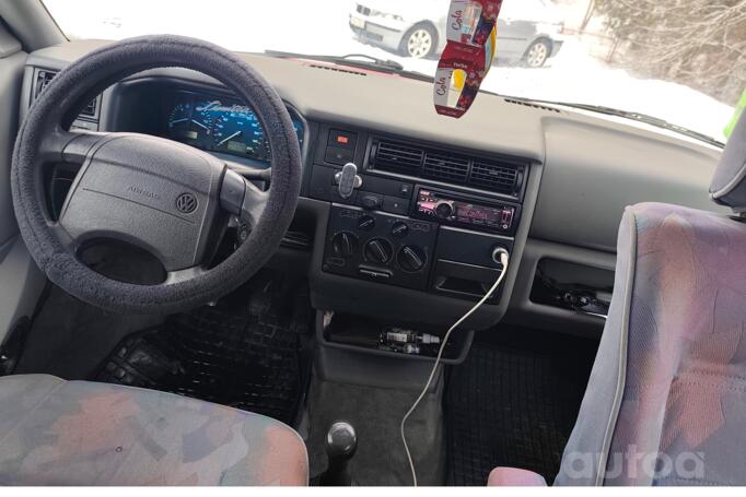 Volkswagen Multivan T4 Minivan